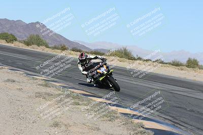 media/Dec-01-2025-Moto Forza (Mon) [[2daa91e15f]]/1-Advanced Group/Session 4 (Turn 10 Inside)/